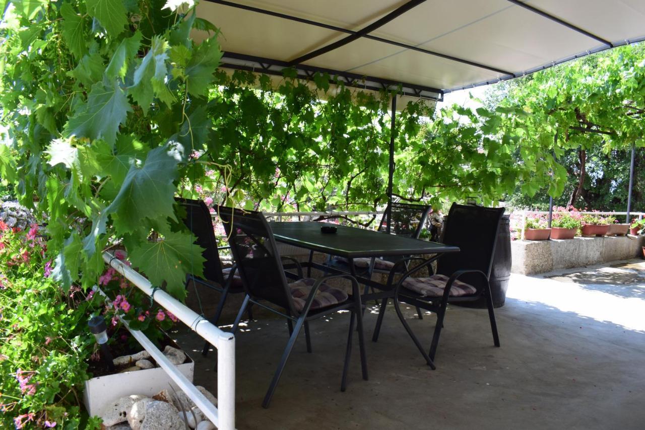 Apartments Sabina i Grapes Malinska Exteriör bild